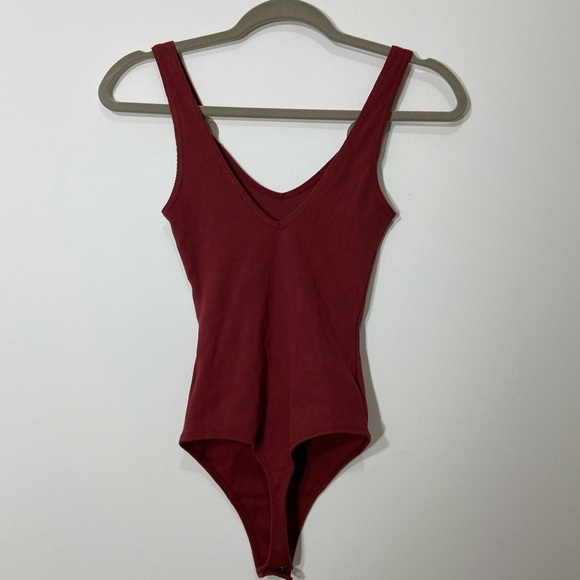 NWT Abercrombie and Fitch Bodysuit - Picture 2 of 3